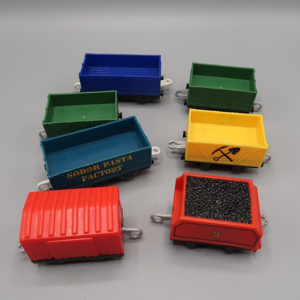 Thomas & Friends TrackMaster Cargo Cars Various Color Cargo Cars Lot of 7